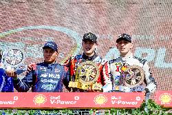 Festeja Rufino, ganó Cifre