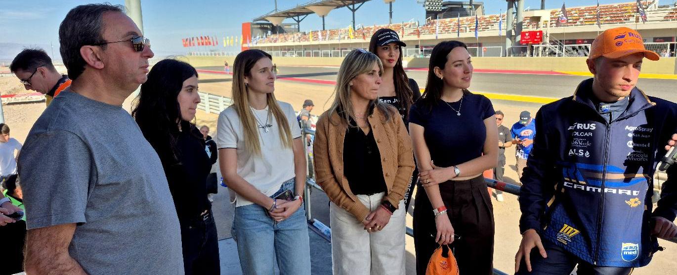 El emotivo momento de la familia Mart&iacute;nez  